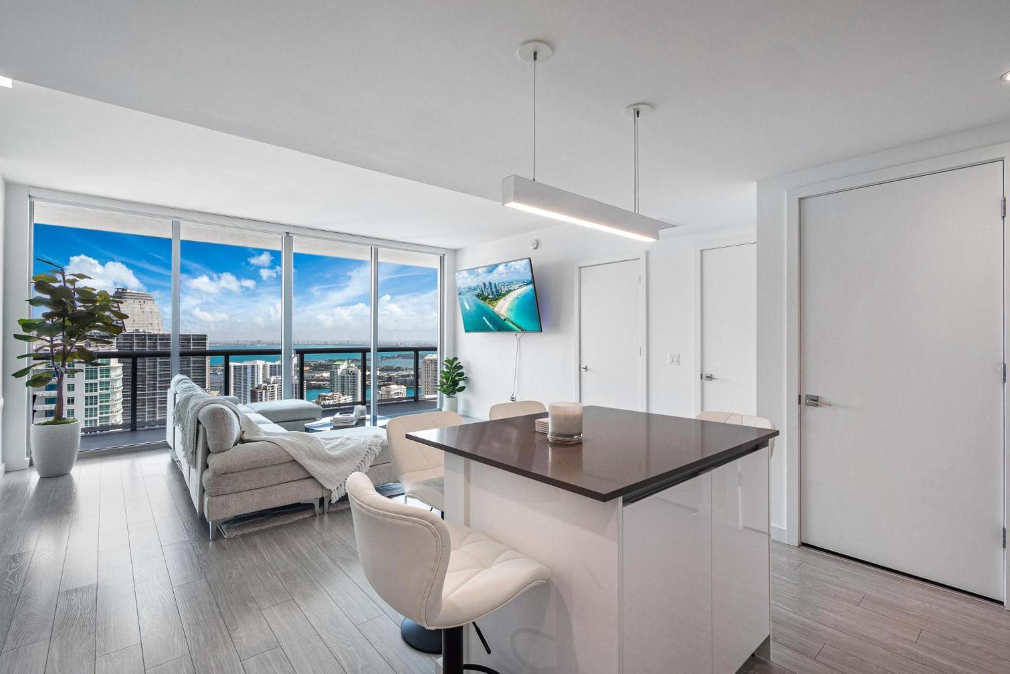 Brickell Sky View Penthouse! * Miami