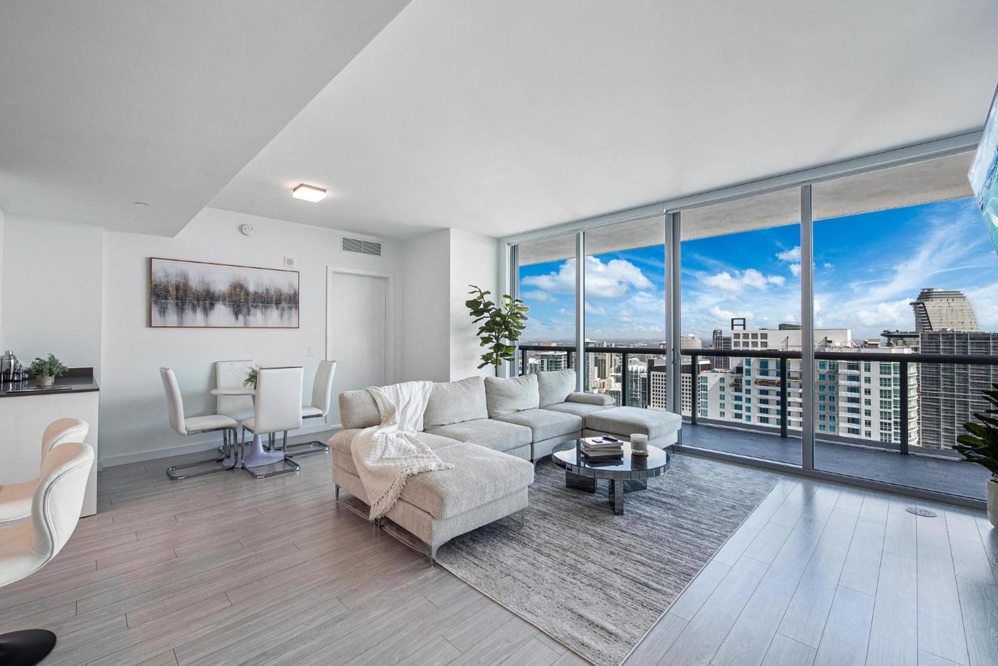 Brickell Sky View Penthouse! Apartment Miami